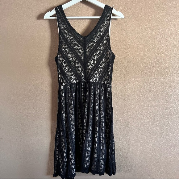 Anthropologie Moulinette Soeurs Black Lace Fit & Flare Cocktail Dress Size Small - Picture 7 of 12